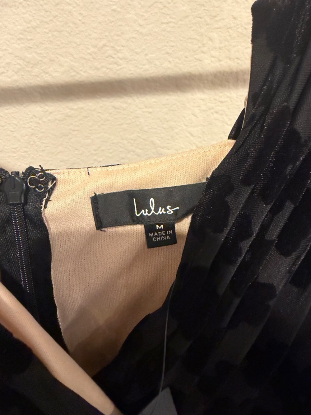 Lulus black velvet floral midi dress - Picture 3 of 3